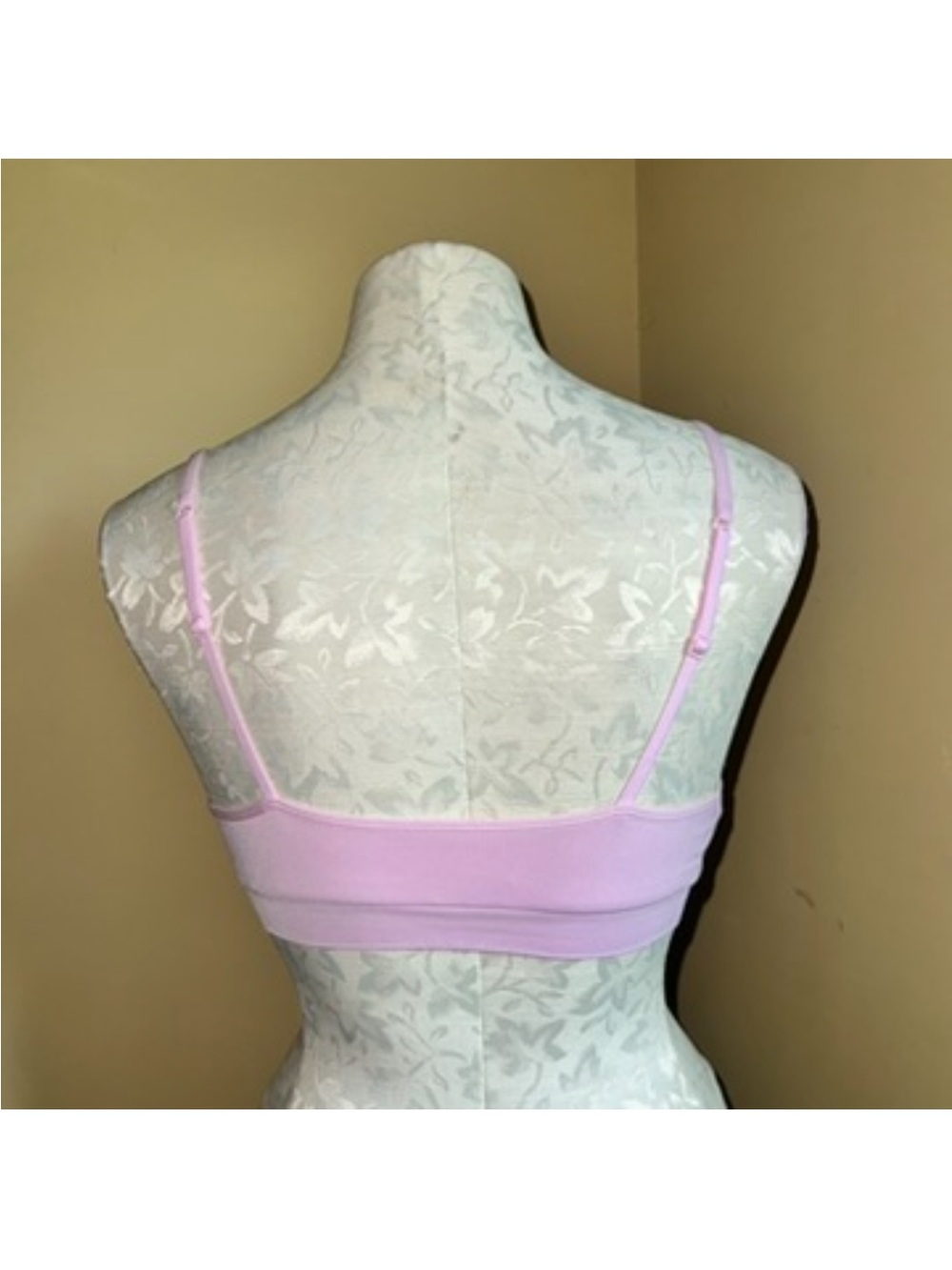 Victoria's Secret Seamless Wireless Push-Up Bralette Pink - Picture 7 of 12